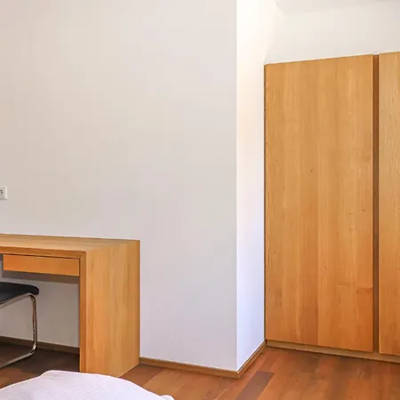In 1 Stock Apartment *