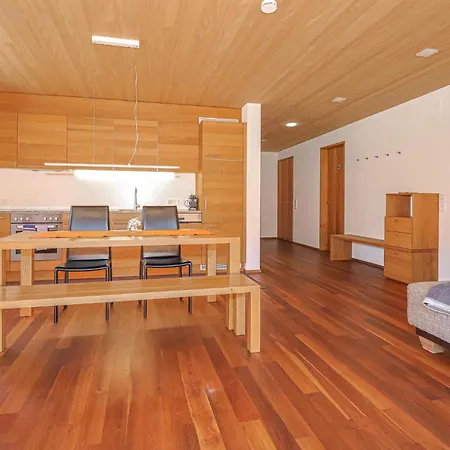 In 1 Stock Apartment