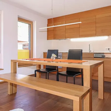 Apartment In 1 Stock