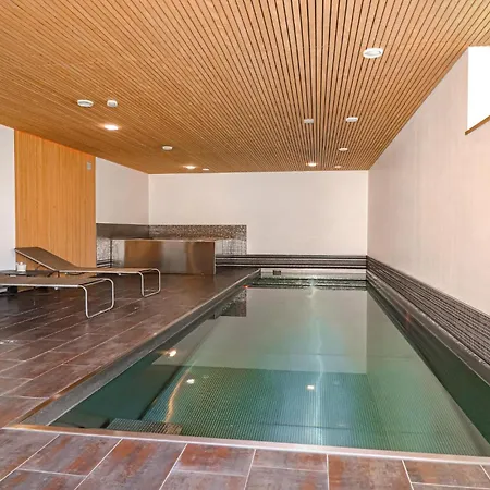 Apartment In 1 Stock